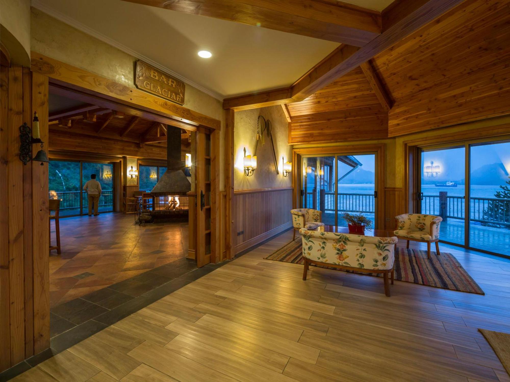 Loberias Del Sur Hotel Puerto Chacabuco Luaran gambar